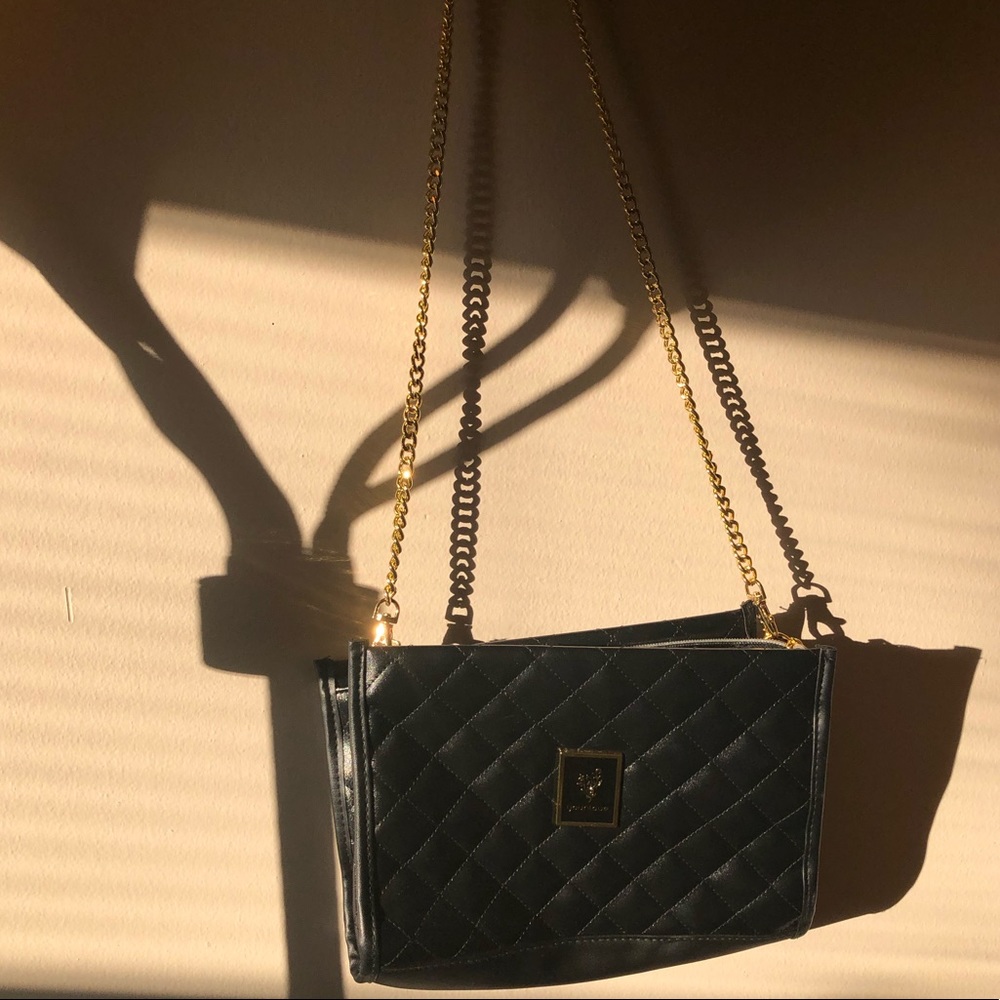 Black purse